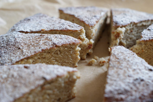 Banana, Almond & Whey Protein Cake